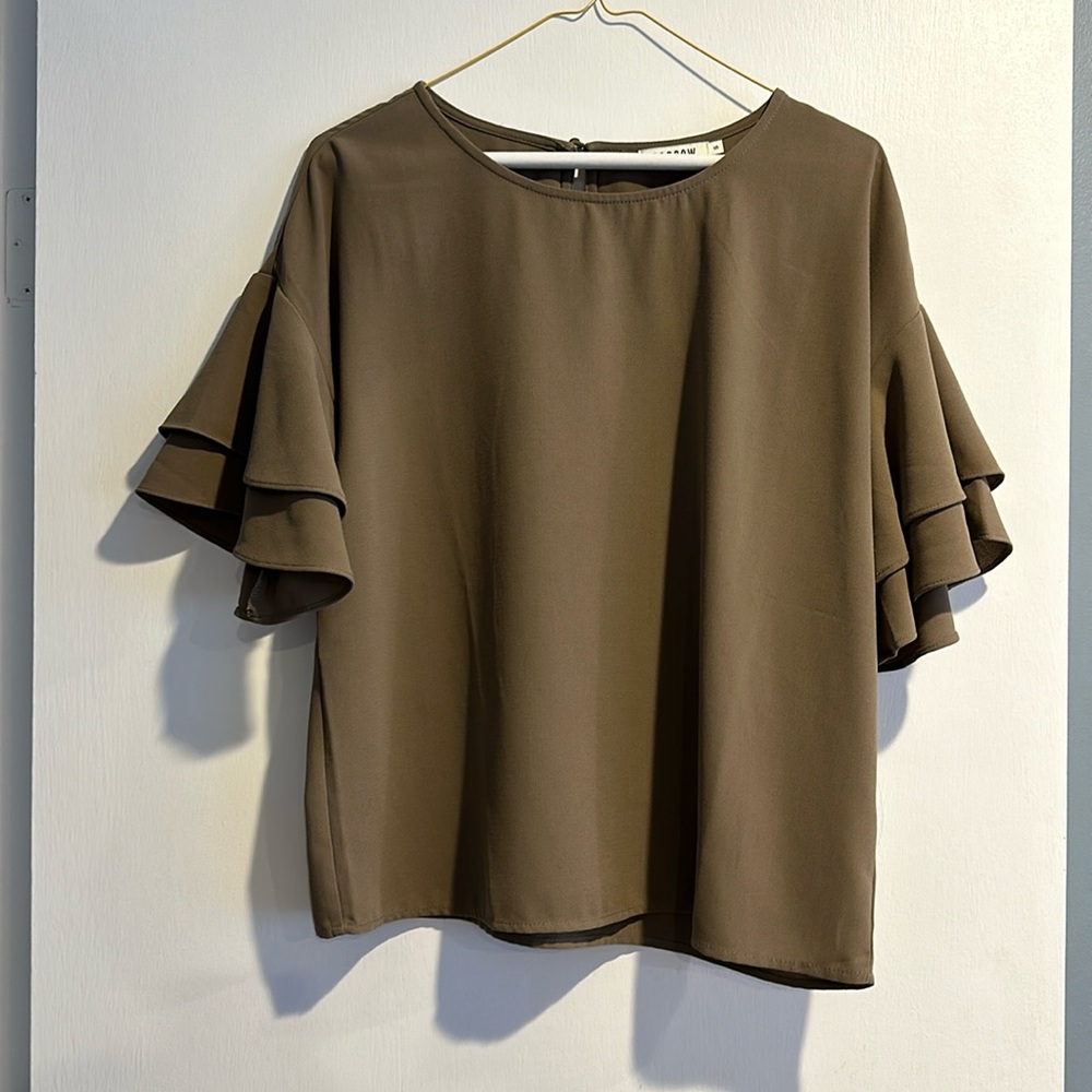 Farrow taupe ruffle sleeve top